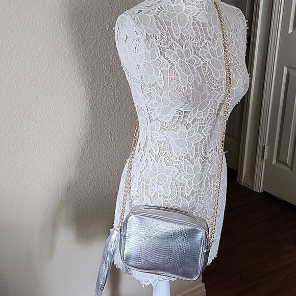 5/$20 NWOT- Victoria's Secret Crossbody Bag - Picture 2 of 9